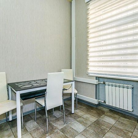 Azneft Square Deluxe Apartment Baku Luaran gambar