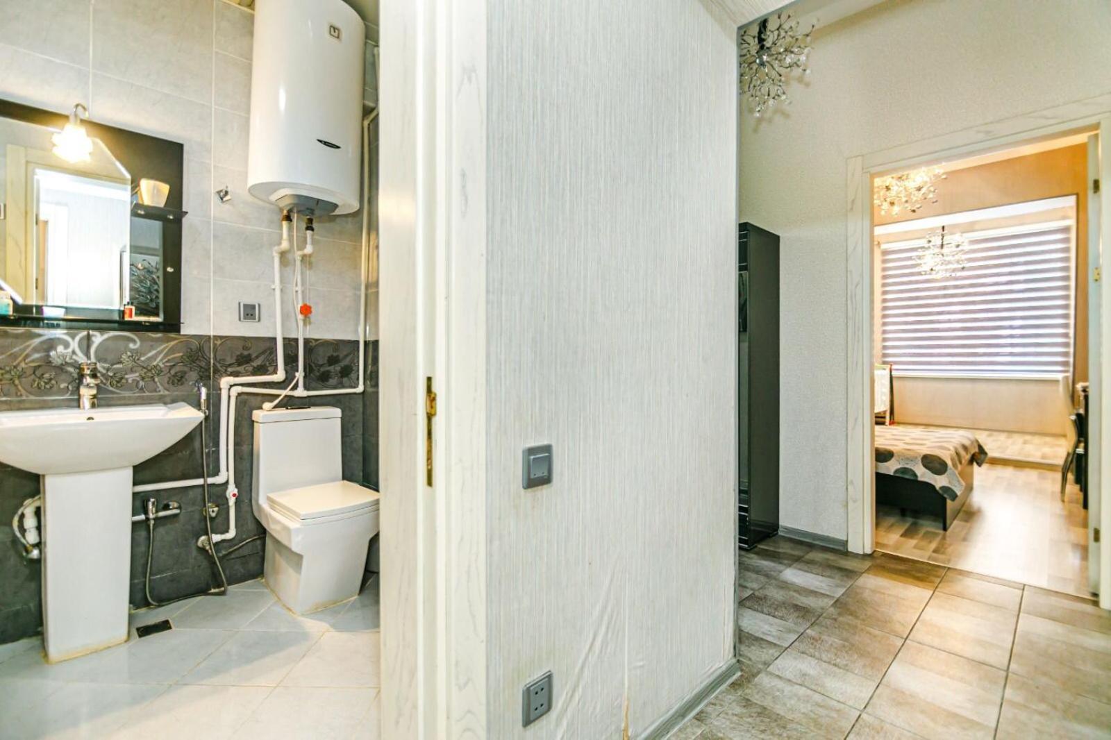 Azneft Square Deluxe Apartment Baku Luaran gambar