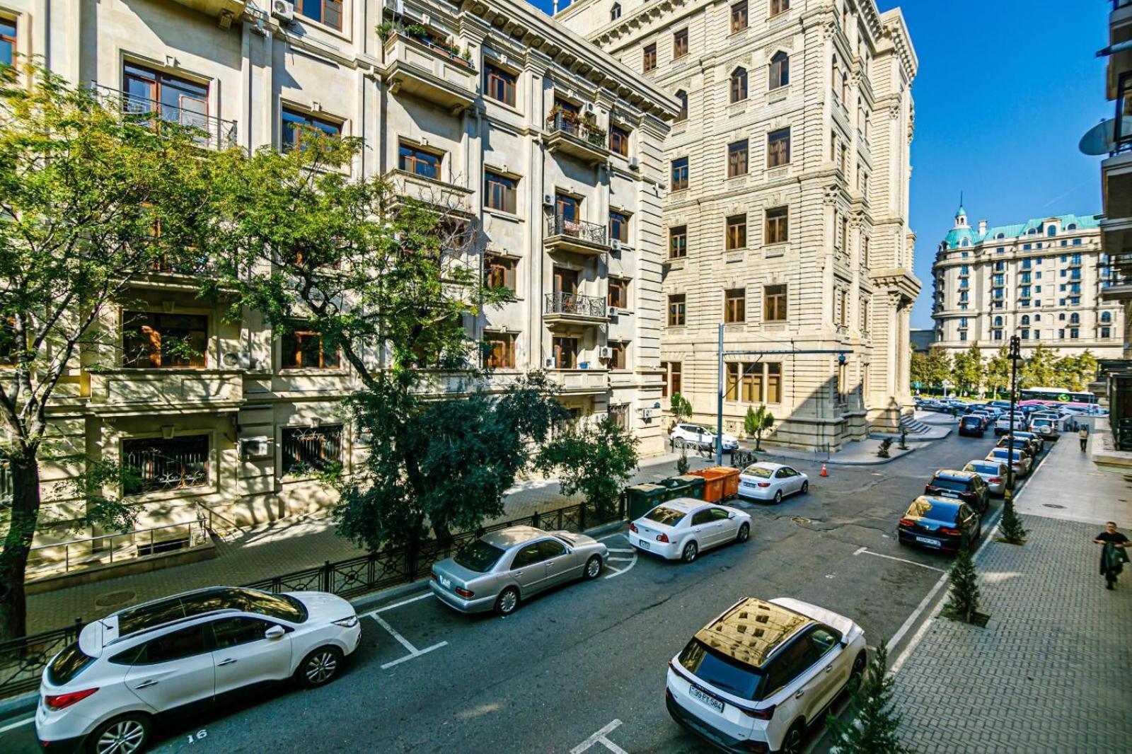 Azneft Square Deluxe Apartment Baku Luaran gambar