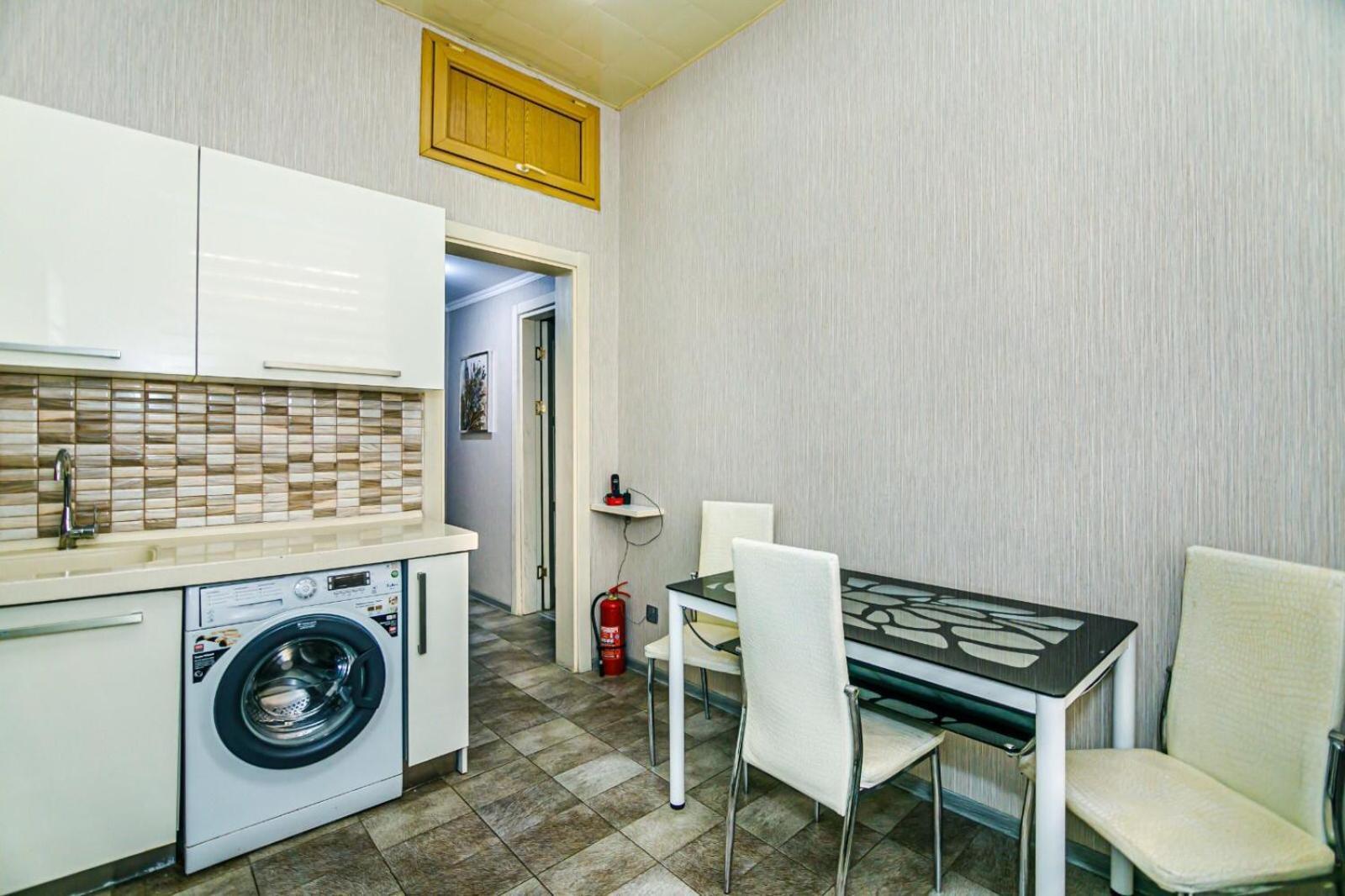 Azneft Square Deluxe Apartment Baku Luaran gambar